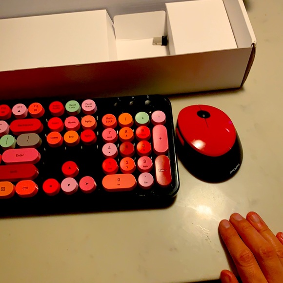 Sweet Wireless keyboard and mouse set - Picture 7 of 10